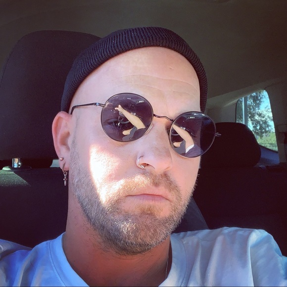 Meet your Posher, Ron - Picture 8 of 10